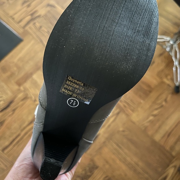 Just fab boots in Grey 7.5 - Picture 3 of 6